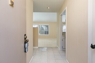 930 Via Mil Cumbres, Unit 176 in Solana Beach, CA - Building Photo