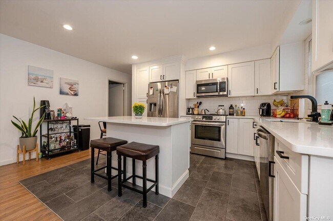 339 E Chester St in Long Beach, NY - Building Photo - Building Photo