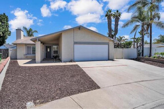 3784 Nectarine Cir in Oceanside, CA - Building Photo - Building Photo