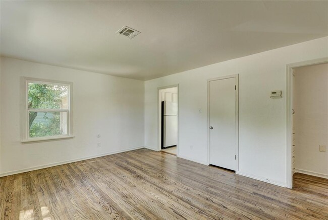 113 E 12th St in Edmond, OK - Building Photo - Building Photo