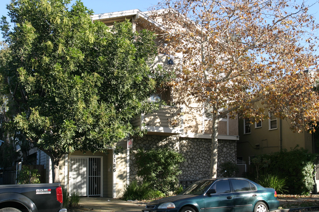 1126 Gladys Ave in Long Beach, CA - Building Photo