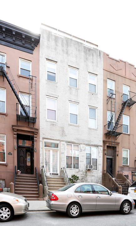 565 Henry St in Brooklyn, NY - Foto de edificio