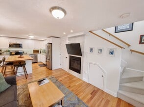 11 Vestry St in Beverly, MA - Building Photo - Building Photo