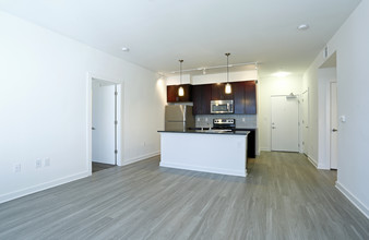 The L Apartments in Raleigh, NC - Building Photo - Interior Photo