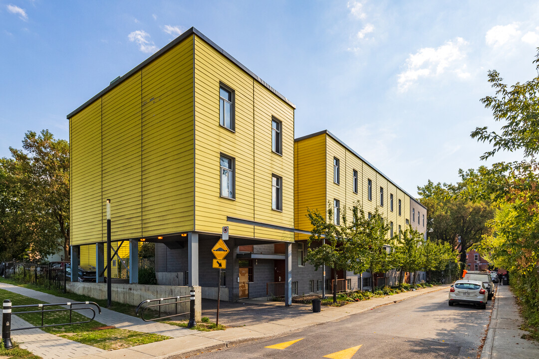 1986-2000 Tansley Rue in Montréal, QC - Building Photo