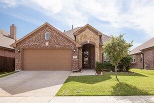517 Kelvington Dr in Anna, TX - Building Photo