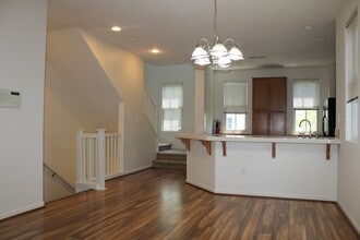 2027 Tsushima St in Hercules, CA - Building Photo - Building Photo