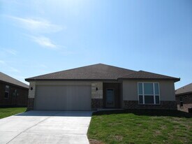 2524 Elk Creek St in Temple, TX - Building Photo