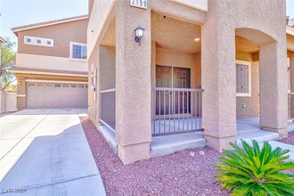 2199 TIMESCAPE Ct in Las Vegas, NV - Building Photo - Building Photo