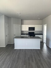 1009 Ichabod Cir in Chickasha, OK - Building Photo - Building Photo