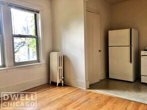 1100 W Roscoe St in Chicago, IL - Building Photo - Building Photo