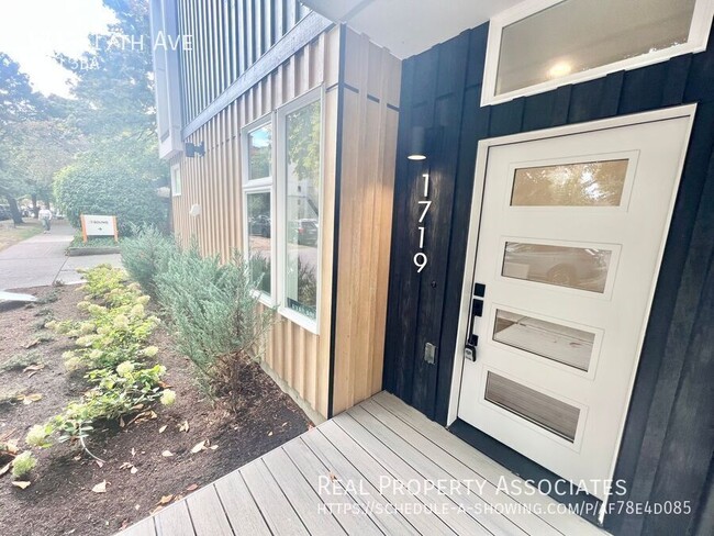 1719 17th Ave in Seattle, WA - Building Photo - Building Photo