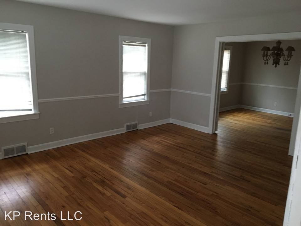 629 S Harlan Ave-Unit -Apt A in Evansville, IN - Building Photo