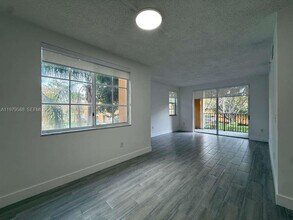 2440 E Preserve Way in Miramar, FL - Building Photo - Building Photo