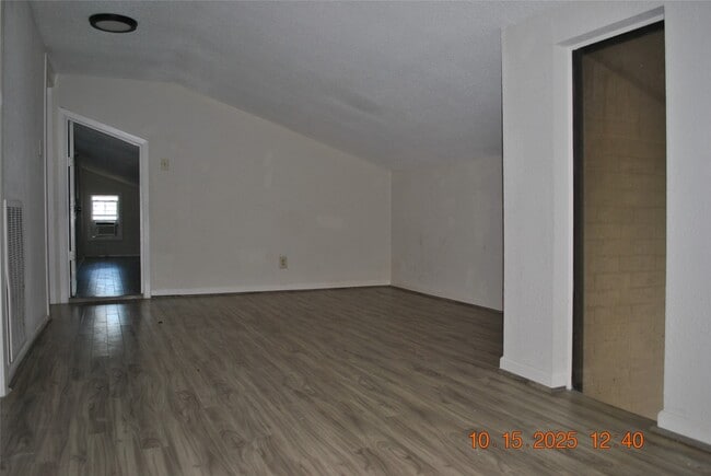 property at 4382 Wildacres Dr