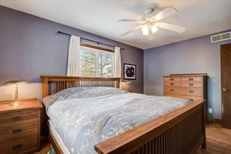 4906 Academy Dr in Madison, WI - Foto de edificio - Building Photo