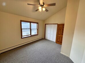 31 Woodbury Ave, Unit 3rd floor in Norwalk, CT - Building Photo - Building Photo