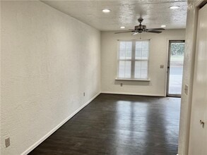 1807 Suzanne Dr in Weatherford, OK - Building Photo - Building Photo