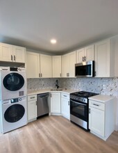 113 Orleans St, Unit 3 in Boston, MA - Building Photo - Building Photo