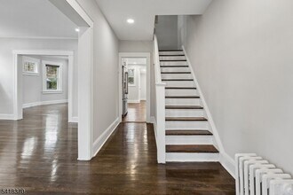 32 Edgewood Rd in Glen Ridge, NJ - Building Photo - Building Photo