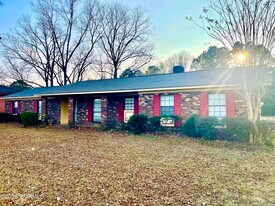 5293 Hwy 19 N in Meridian, MS - Building Photo