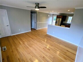 47 King Phillip St in Portsmouth, RI - Building Photo - Building Photo