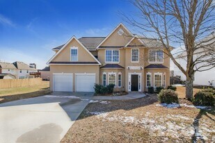 905 Southfork Dr in Loganville, GA - Building Photo