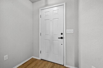 1311 S Scissortail Ln in Fayetteville, AR - Building Photo - Building Photo