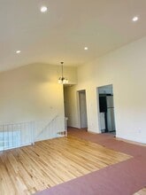 18 William St, Unit 2 in Glen Cove, NY - Foto de edificio - Building Photo