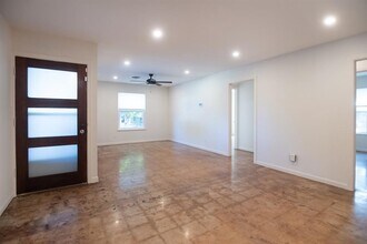 1301 Clearfield Dr in Austin, TX - Building Photo - Building Photo