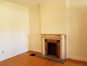 137 W Hubbard Ave, Unit 137 W. Hubbard Avenue in Columbus, OH - Building Photo - Building Photo