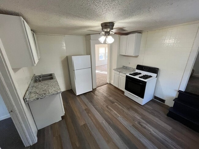 2122 Jones St in Sioux City, IA - Building Photo - Building Photo