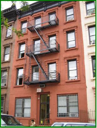 164 E 107th St in New York, NY - Building Photo