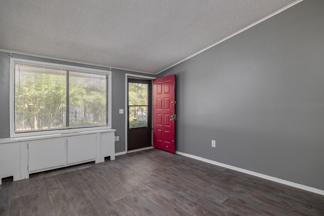 Harmony Park Apartments in Atlanta, GA - Building Photo