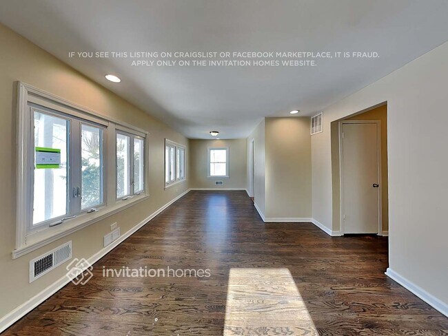 9141 Menard Ave, Unit 53 in Oak Lawn, IL - Building Photo - Building Photo