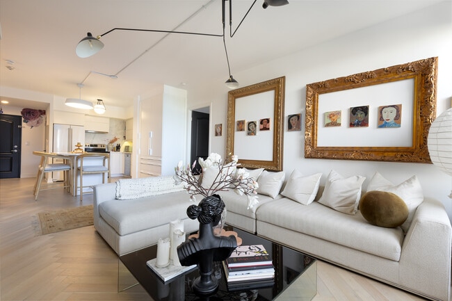 property at 20 Collier St