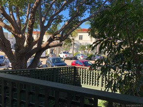 7717 Eads Ave in San Diego, CA - Foto de edificio - Building Photo