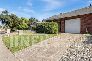 5050 Connecticut Dr in Sacramento, CA - Building Photo