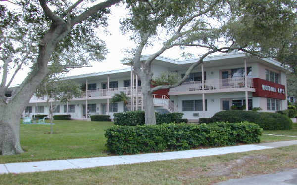 The Victoria in Dunedin, FL - Building Photo - Building Photo