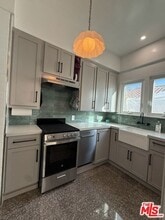 157 N La Peer Dr in Beverly Hills, CA - Building Photo - Building Photo