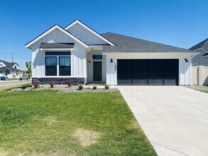 1415 Carrol Town Wy in Caldwell, ID - Building Photo - Building Photo