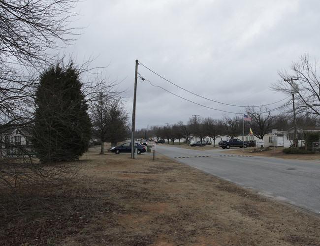 Sunbelt Mobile Home Park in Greenville, SC - Building Photo - Building Photo