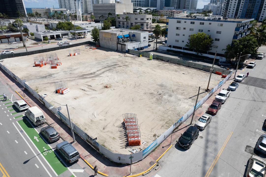 401 BLU in Miami Beach, FL - Building Photo