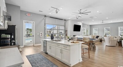 31 Quaker Rdg Dr in Calabash, NC - Foto de edificio - Building Photo
