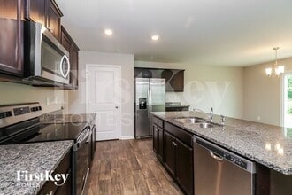3068 Green Apple Dr in Dallas, NC - Building Photo - Building Photo