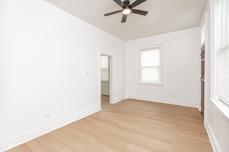 1827 S Ruble St, Unit 1F in Chicago, IL - Building Photo - Building Photo