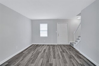 Riverstone I in Chesapeake, VA - Foto de edificio - Building Photo