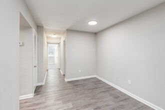 The Grove in Newport News, VA - Building Photo - Interior Photo