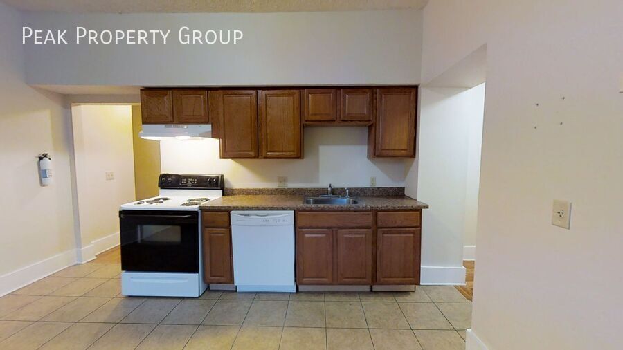 45 1/2 Euclid Ave in Columbus, OH - Building Photo