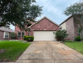 19806 Amber Village Ln in Richmond, TX - Building Photo - Building Photo